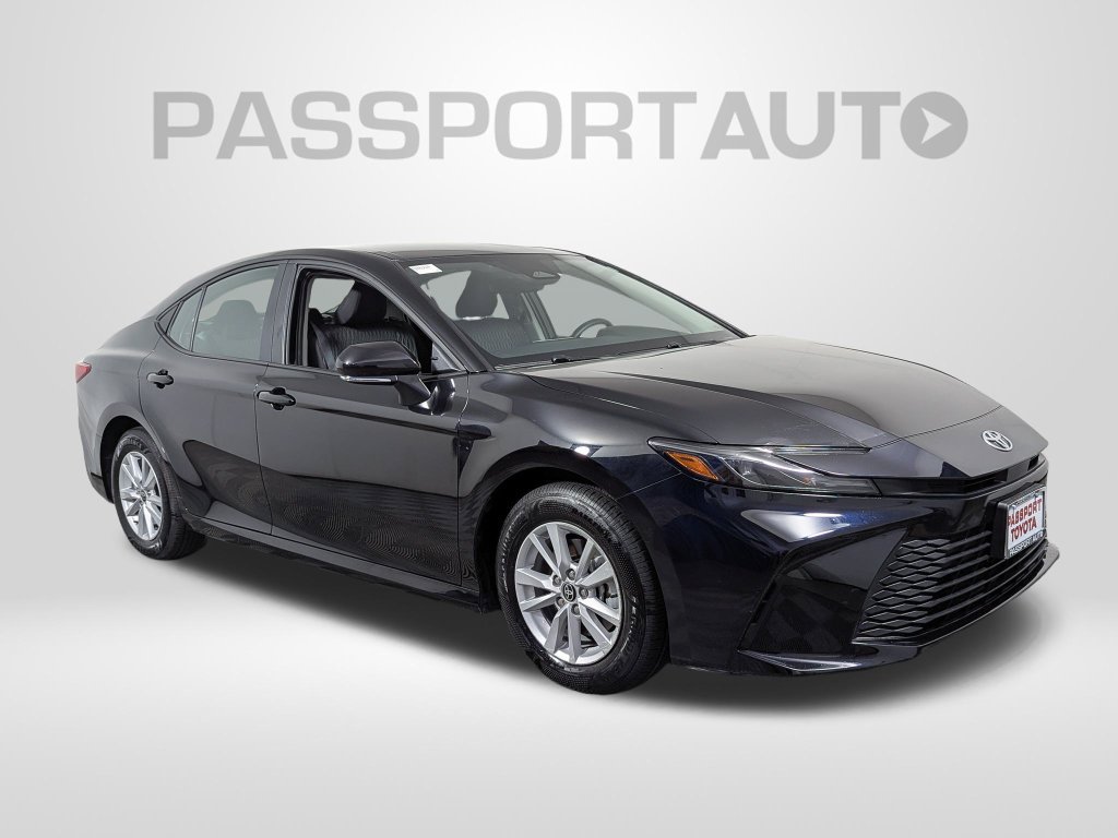Used 2026 Toyota Camry LE FWD image 11