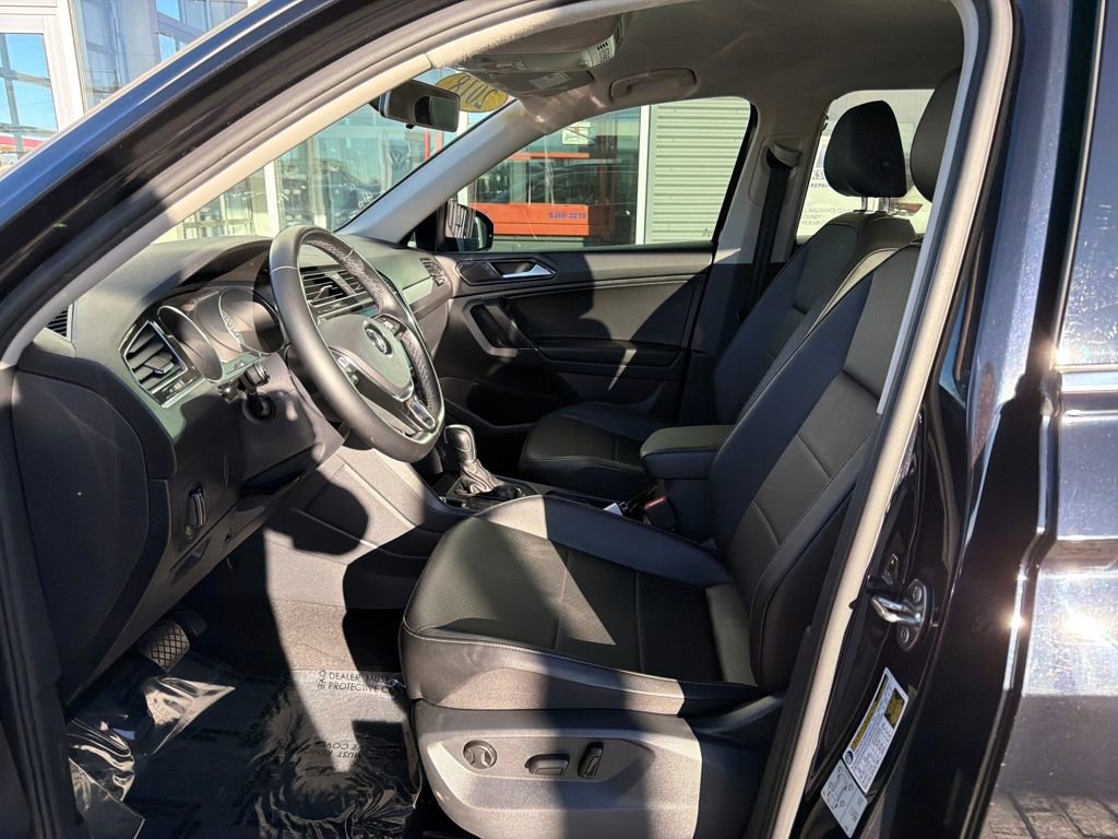Used 2018 Volkswagen Tiguan SE image 9