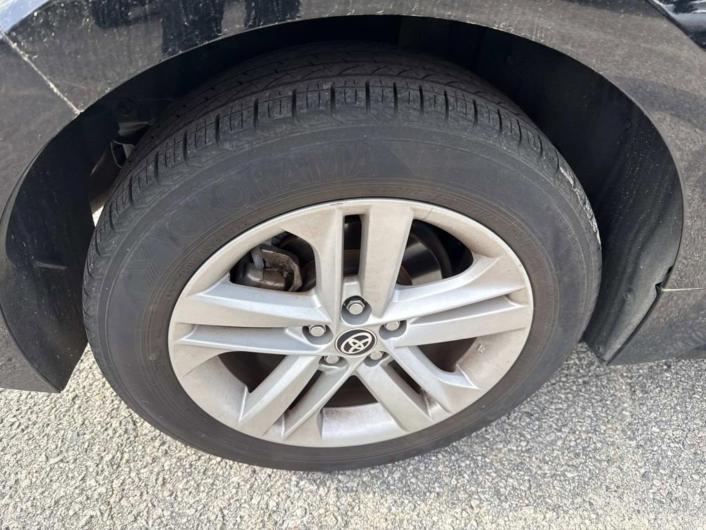 Used 2022 Toyota Corolla SE image 9