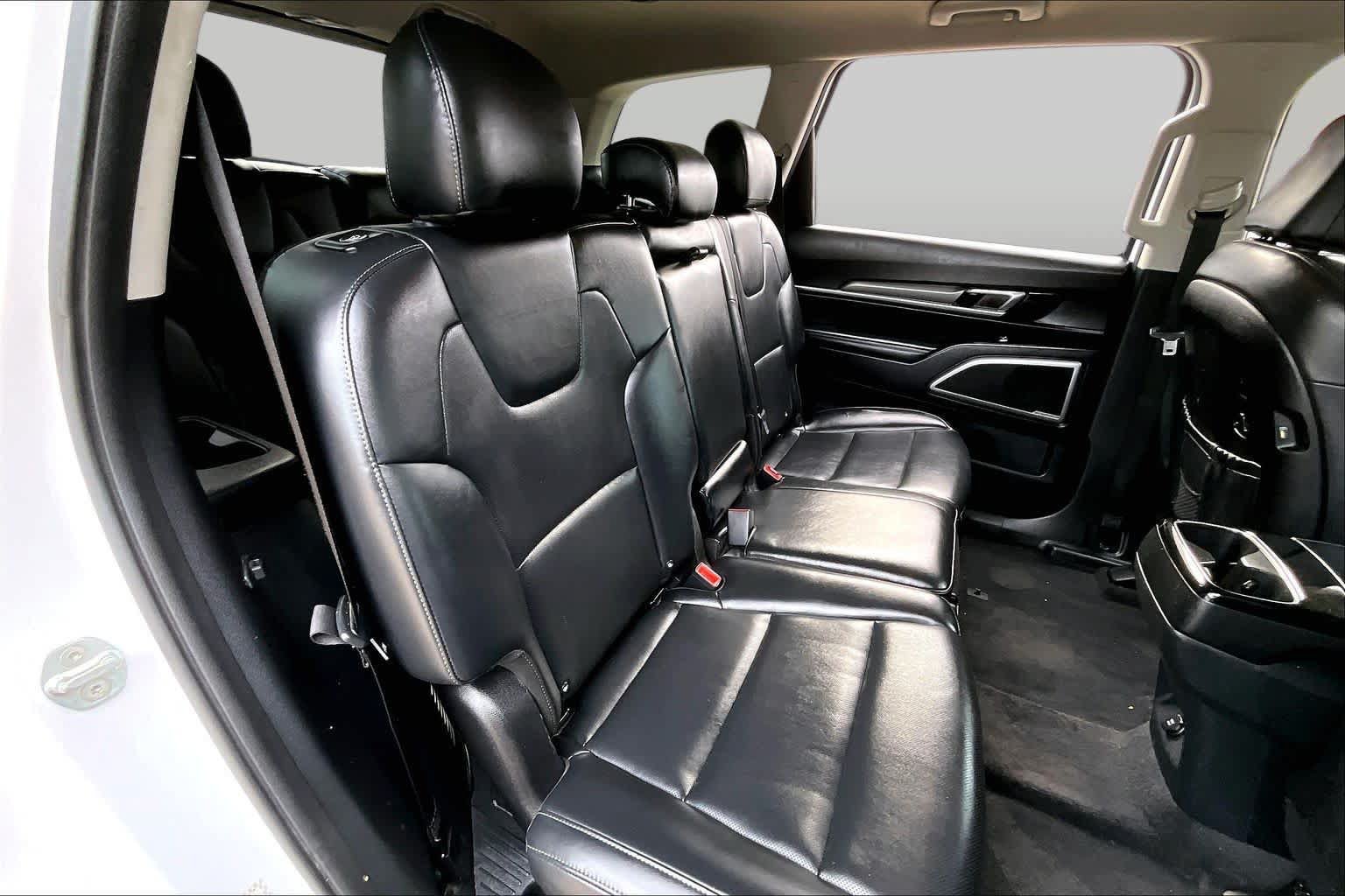 Used 2021 Kia Telluride LX FWD image 19