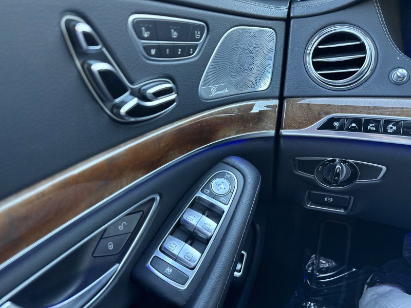 Used 2015 Mercedes-Benz S 550 4MATIC Sedan image 13