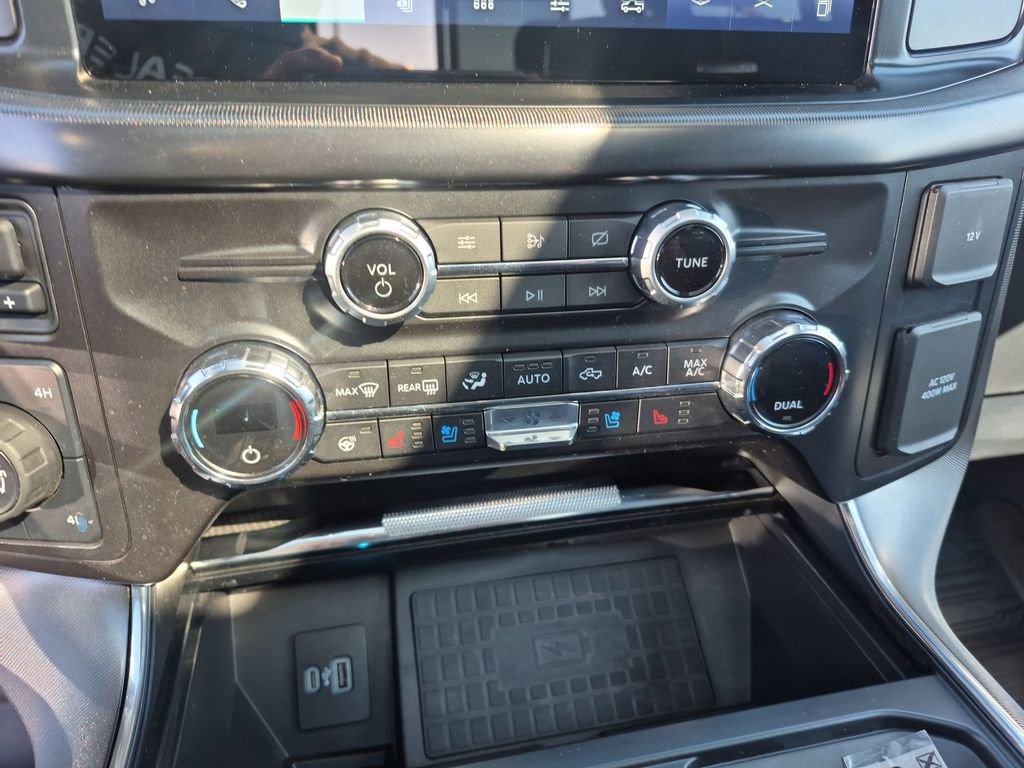 Used 2021 Ford F150 Platinum w/ Equipment Group 701A High AWD/4WD image 38