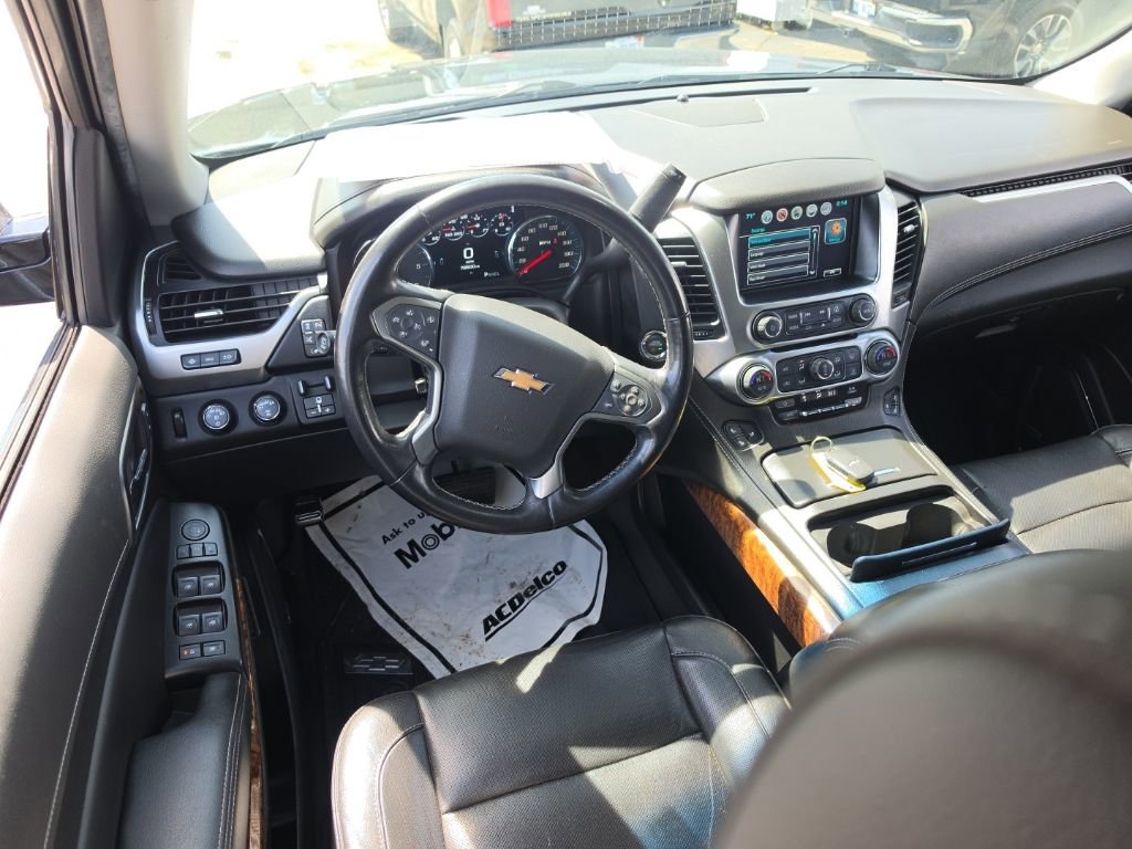 Used 2020 Chevrolet Suburban Premier w/ Max Trailering Package AWD/4WD image 7