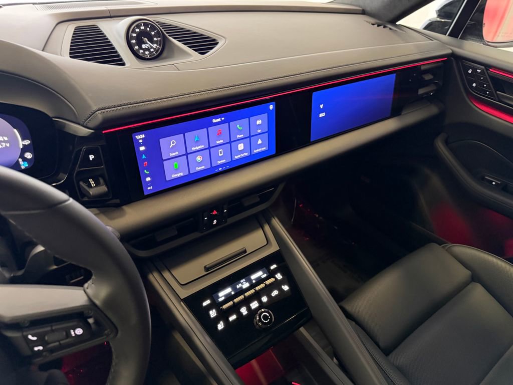 Certified 2025 Porsche Macan Turbo Electric AWD/4WD image 18