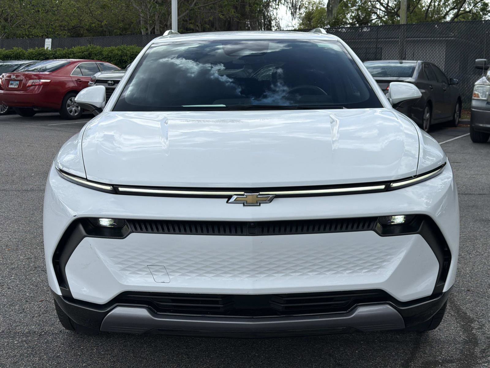 Used 2025 Chevrolet Equinox EV LT w/ Convenience Package FWD image 8