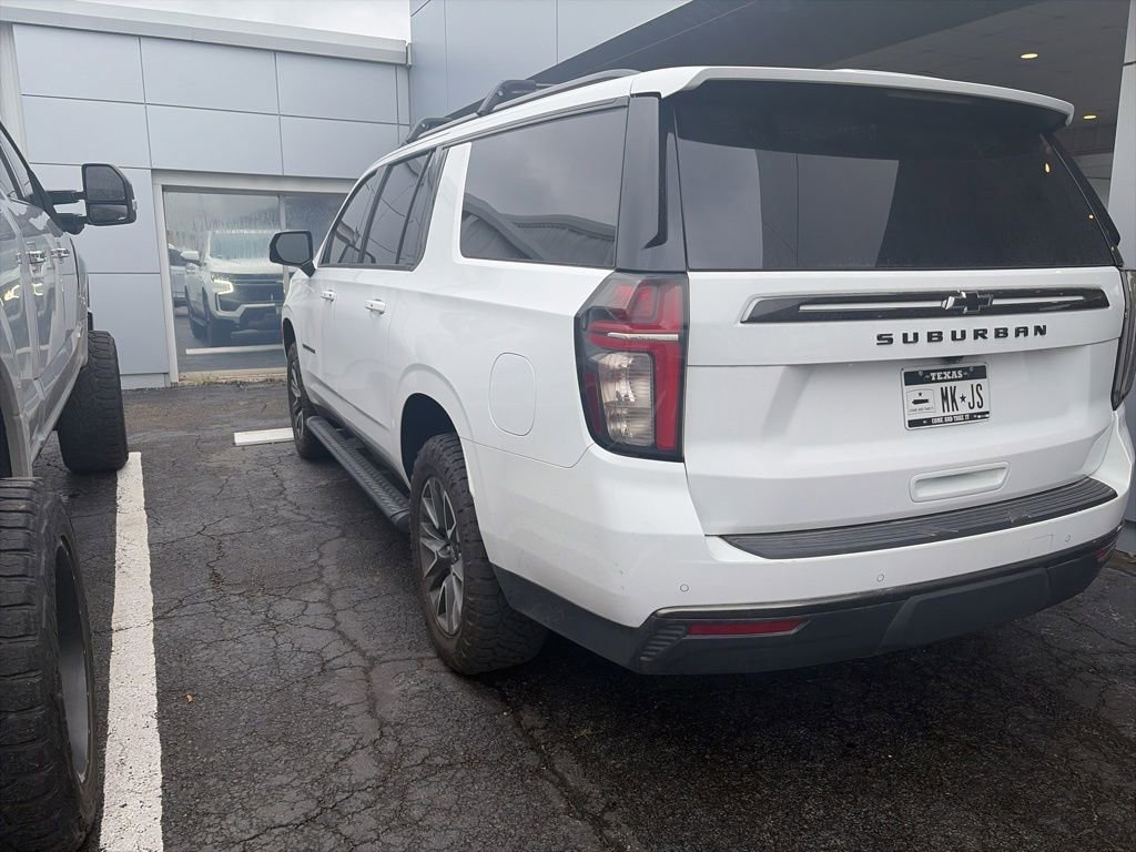 Used 2021 Chevrolet Suburban Z71 w/ Luxury Package AWD/4WD image 6