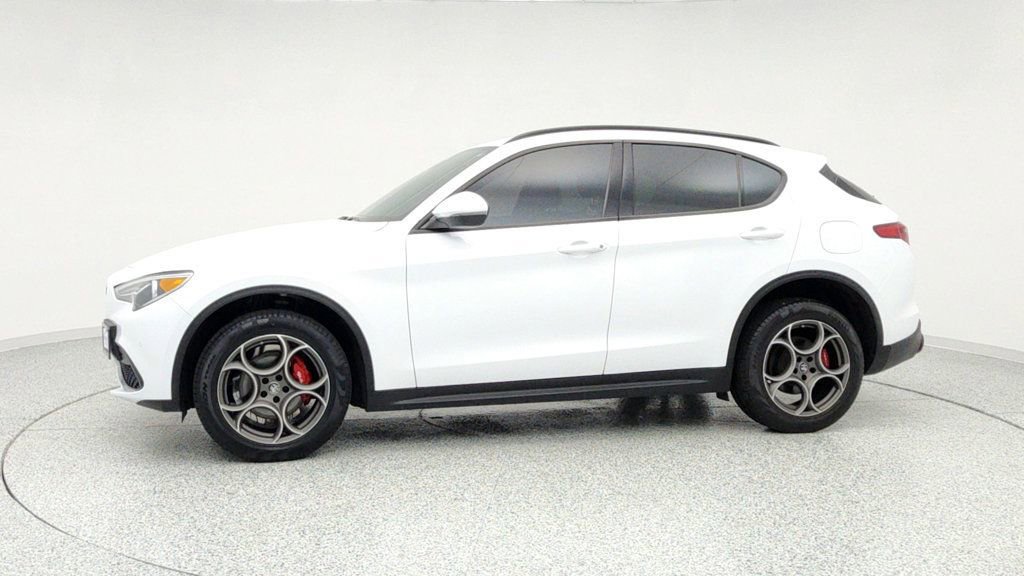 Used 2022 Alfa Romeo Stelvio Sprint image 8