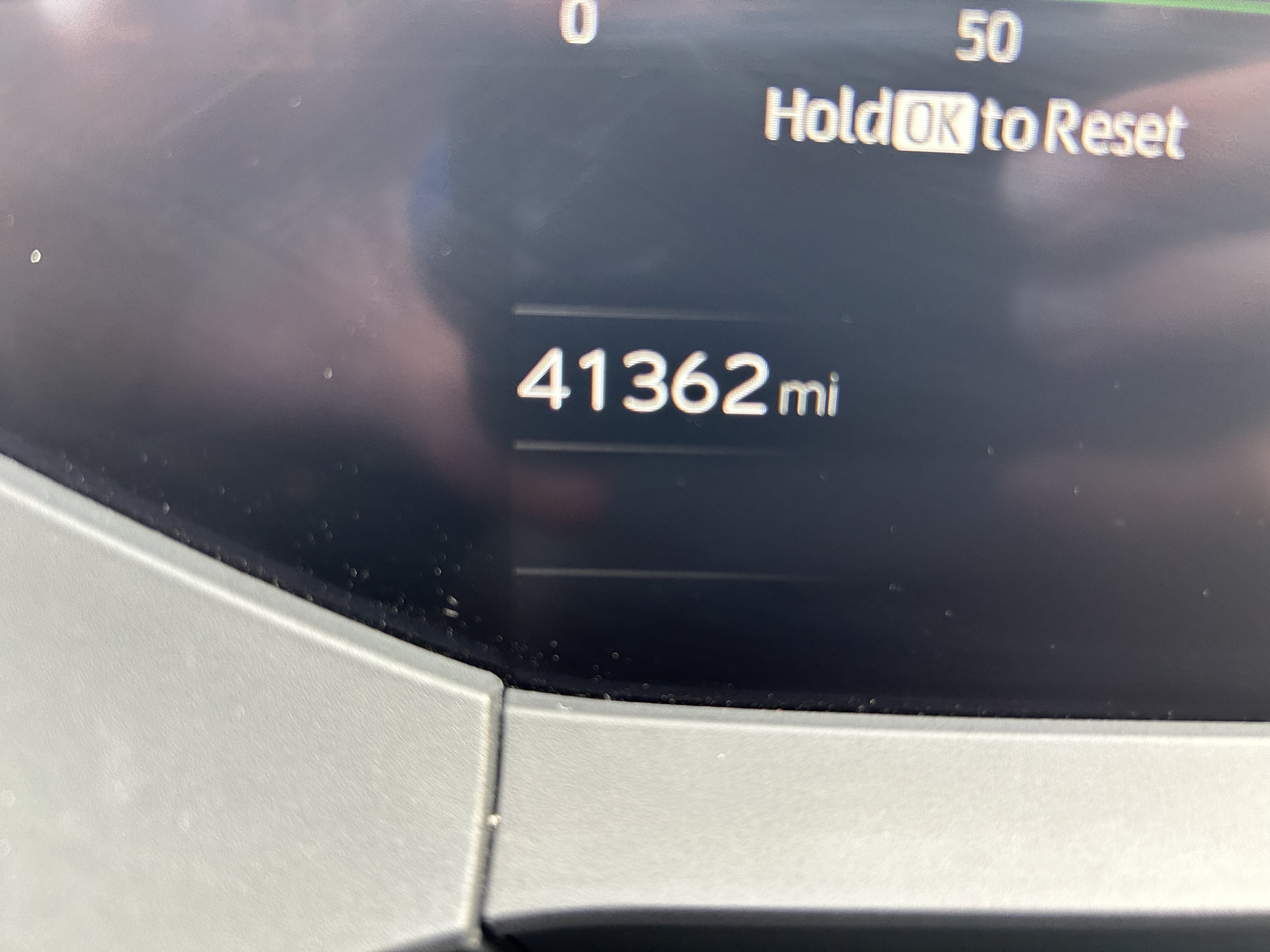 Used 2024 Toyota Prius LE FWD image 23