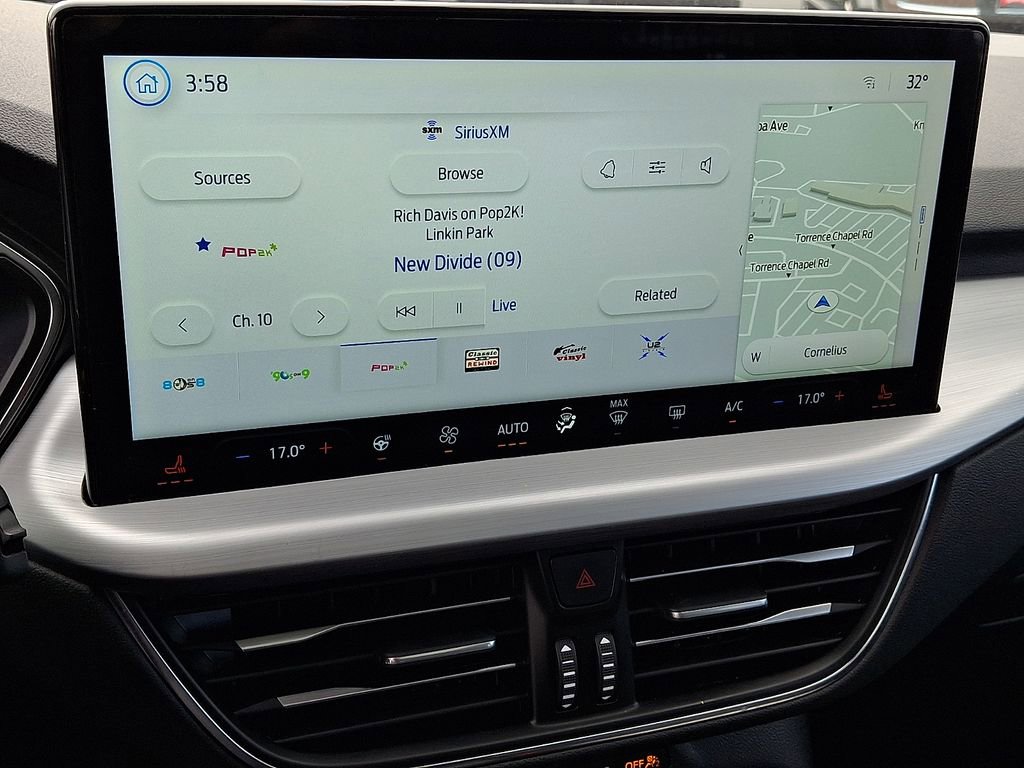 Used 2024 Ford Escape Platinum image 14