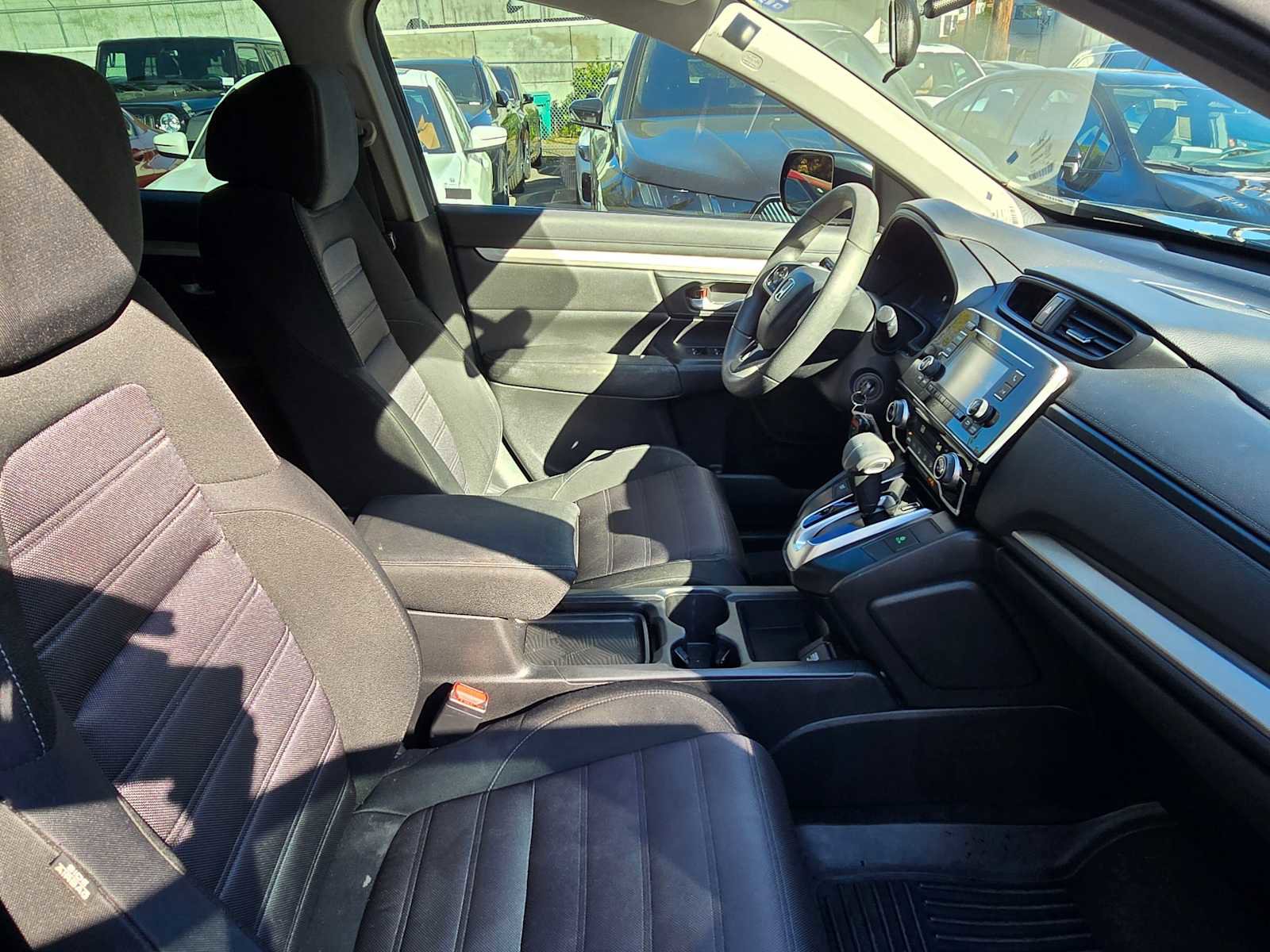 Used 2018 Honda CR-V LX image 10