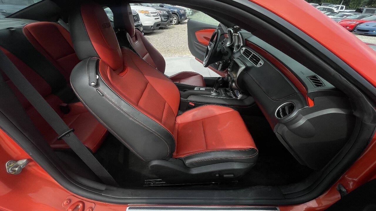 Used 2013 Chevrolet Camaro SS w/ RS Package RWD image 20