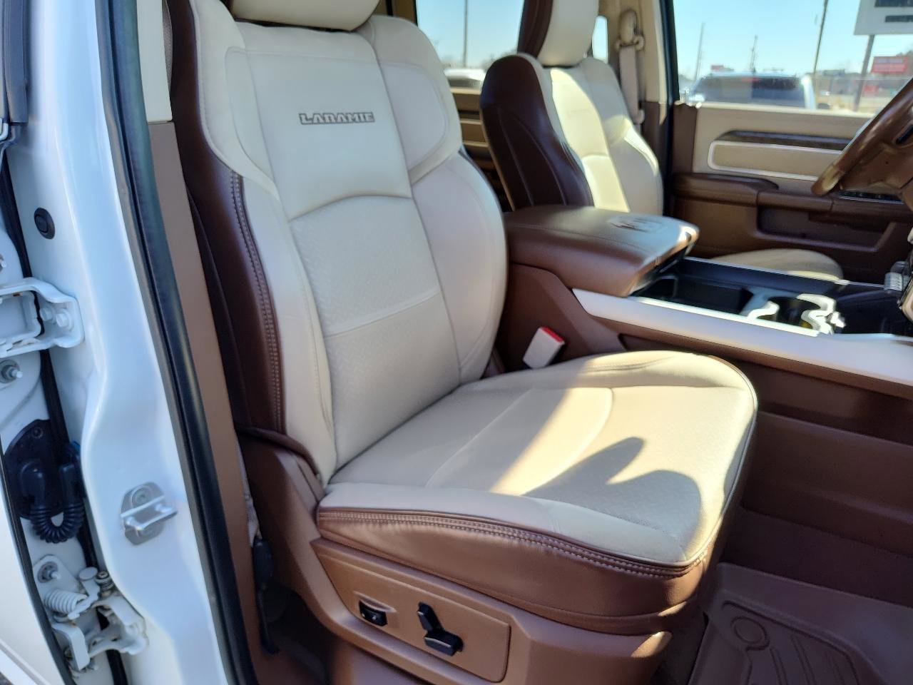 Used 2019 RAM 2500 Laramie image 21