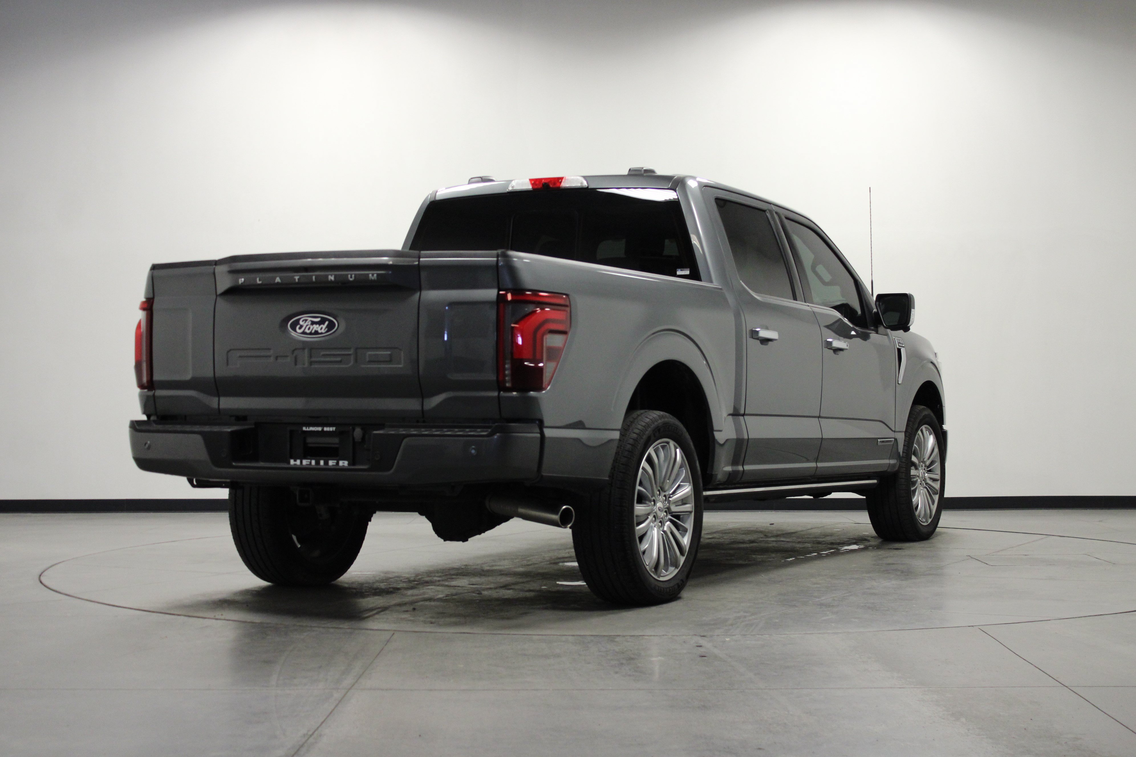 Used 2024 Ford F150 Platinum w/ Equipment Group 703A Plus AWD/4WD image 4