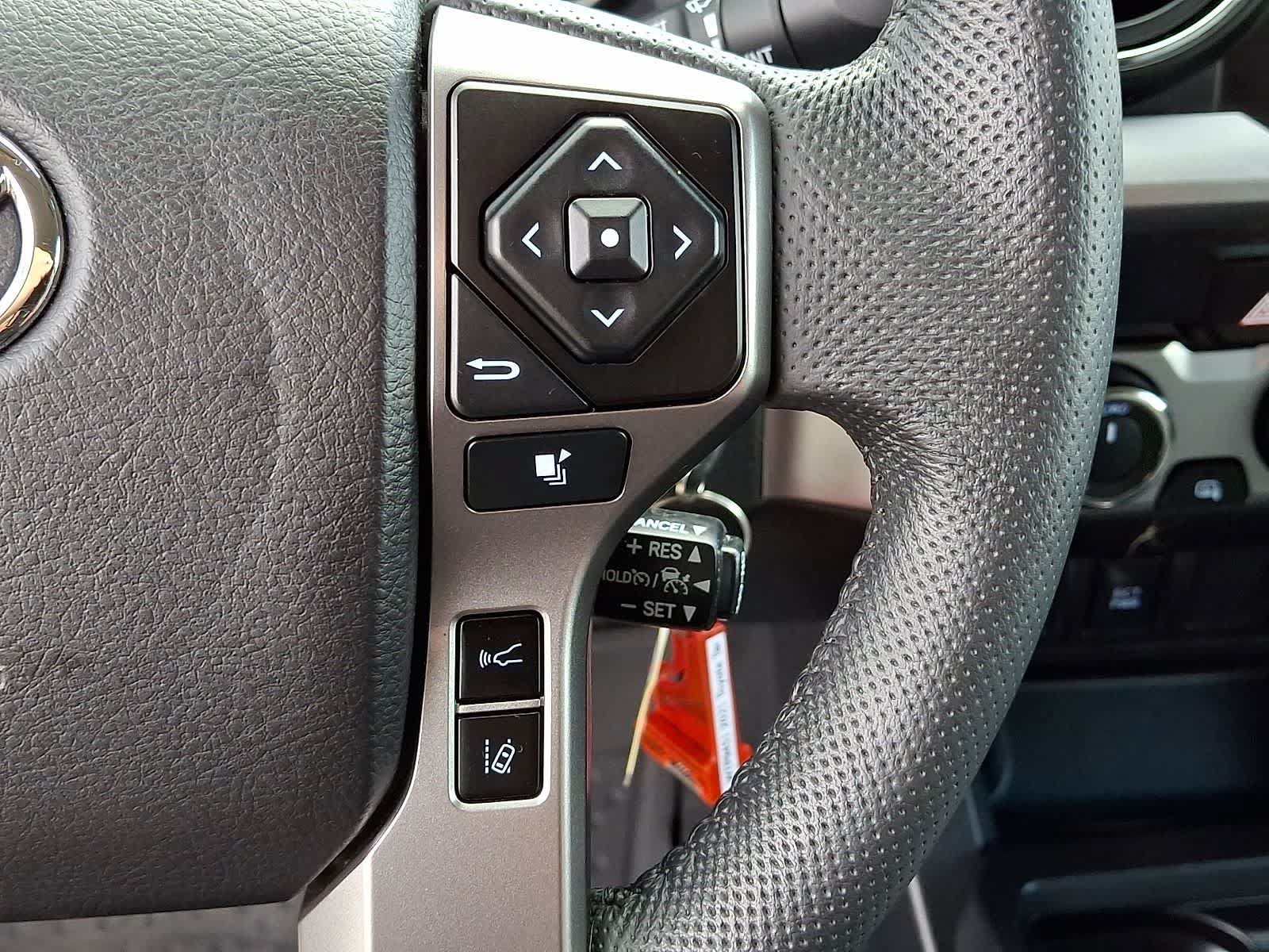 Certified 2021 Toyota Tacoma SR5 AWD/4WD image 23