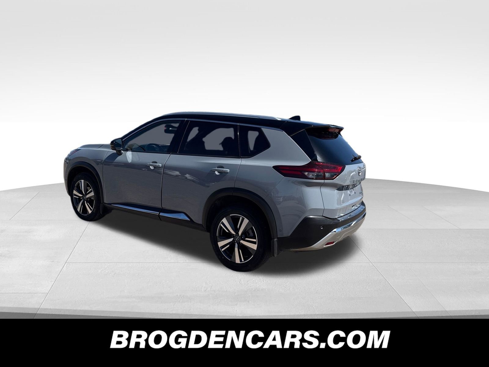 Used 2022 Nissan Rogue Platinum w/ Head-Up Display Package FWD image 6