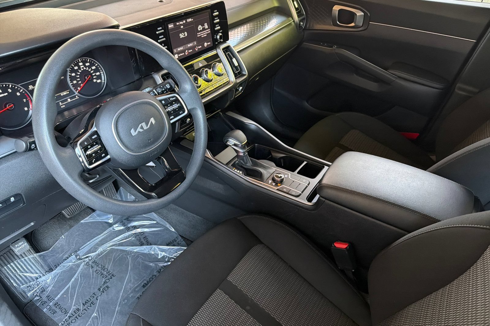 Used 2023 Kia Sorento LX AWD/4WD image 10
