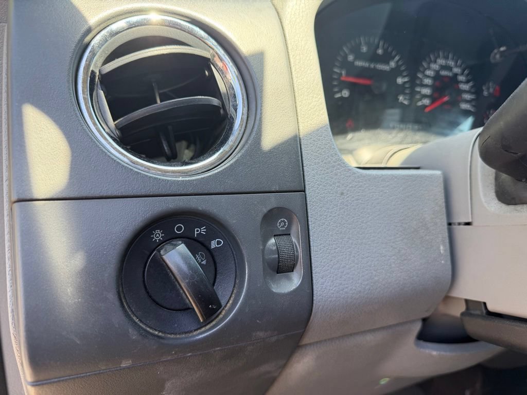 Used 2004 Ford F150 4x4 SuperCab image 13