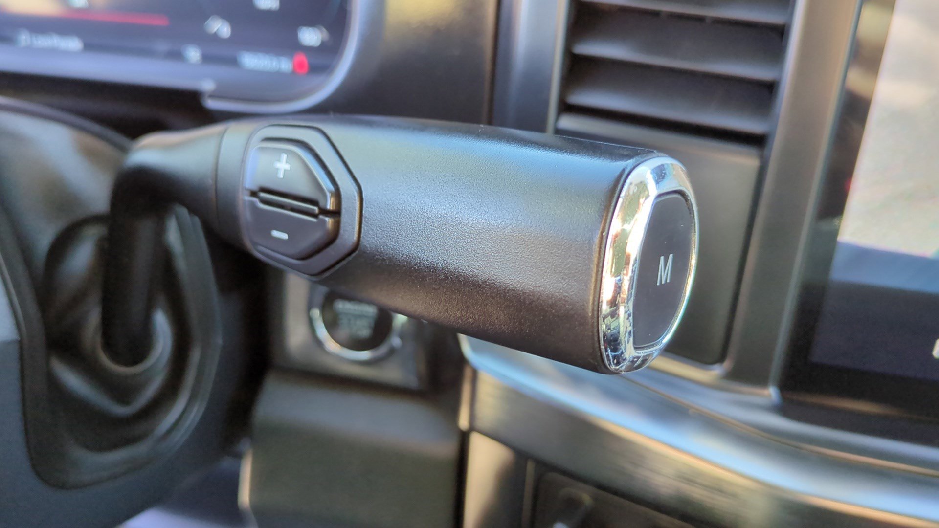 Used 2024 Ford F350 Lariat image 24