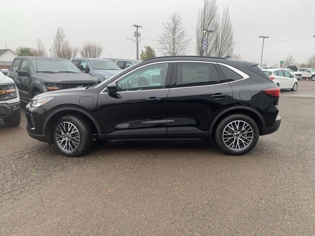 New 2025 Ford Escape SE w/ Class II Trailer Tow Package image 8