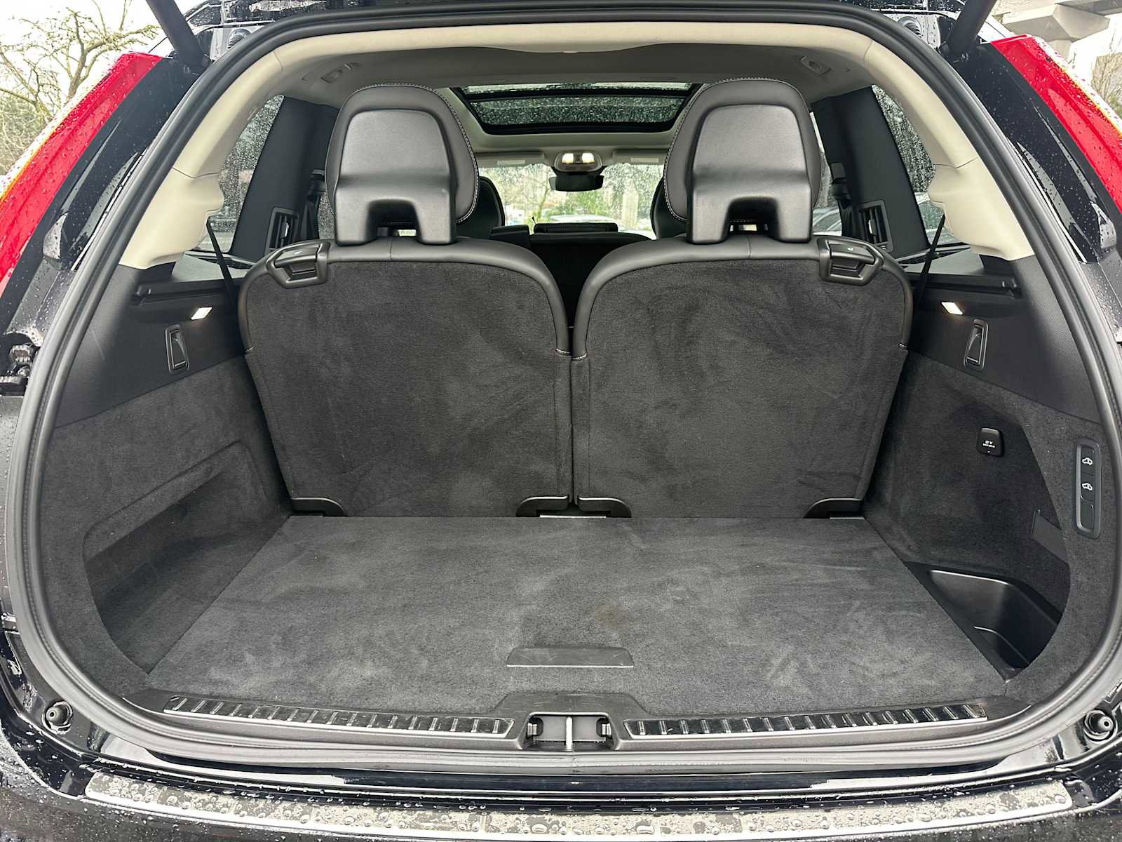 Certified 2024 Volvo XC90 T8 Ultimate image 14