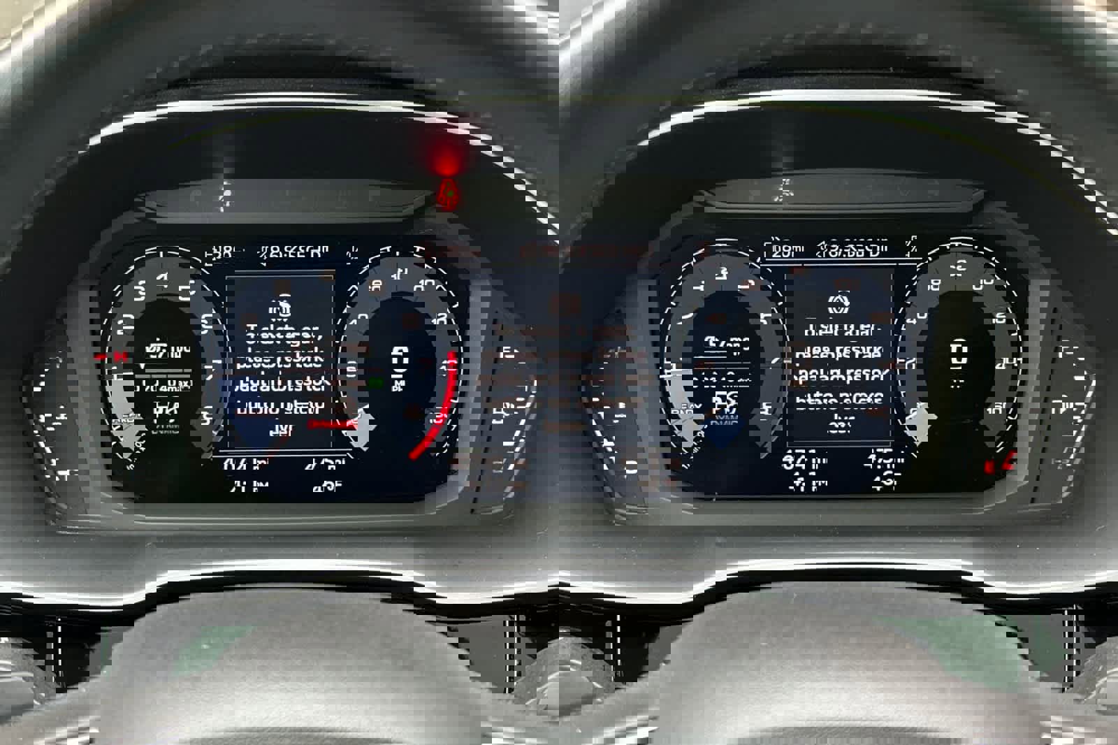 Used 2023 Audi Q3 2.0T Premium image 28