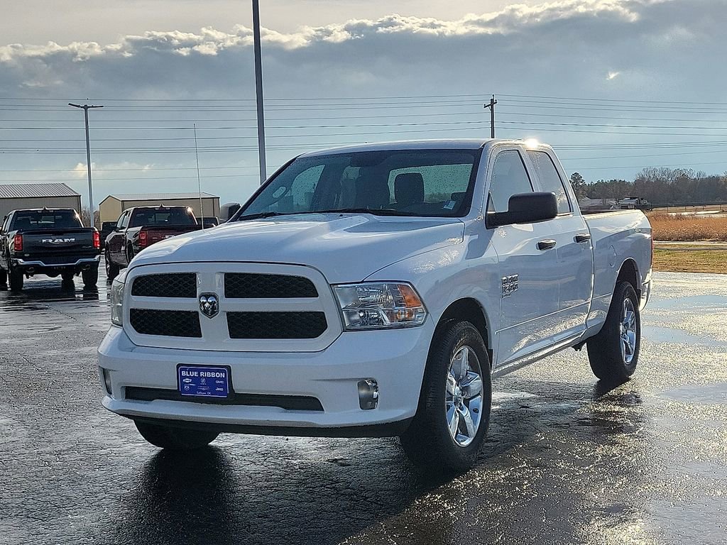 Used 2019 RAM 1500 Express w/ Express Value Package AWD/4WD image 2