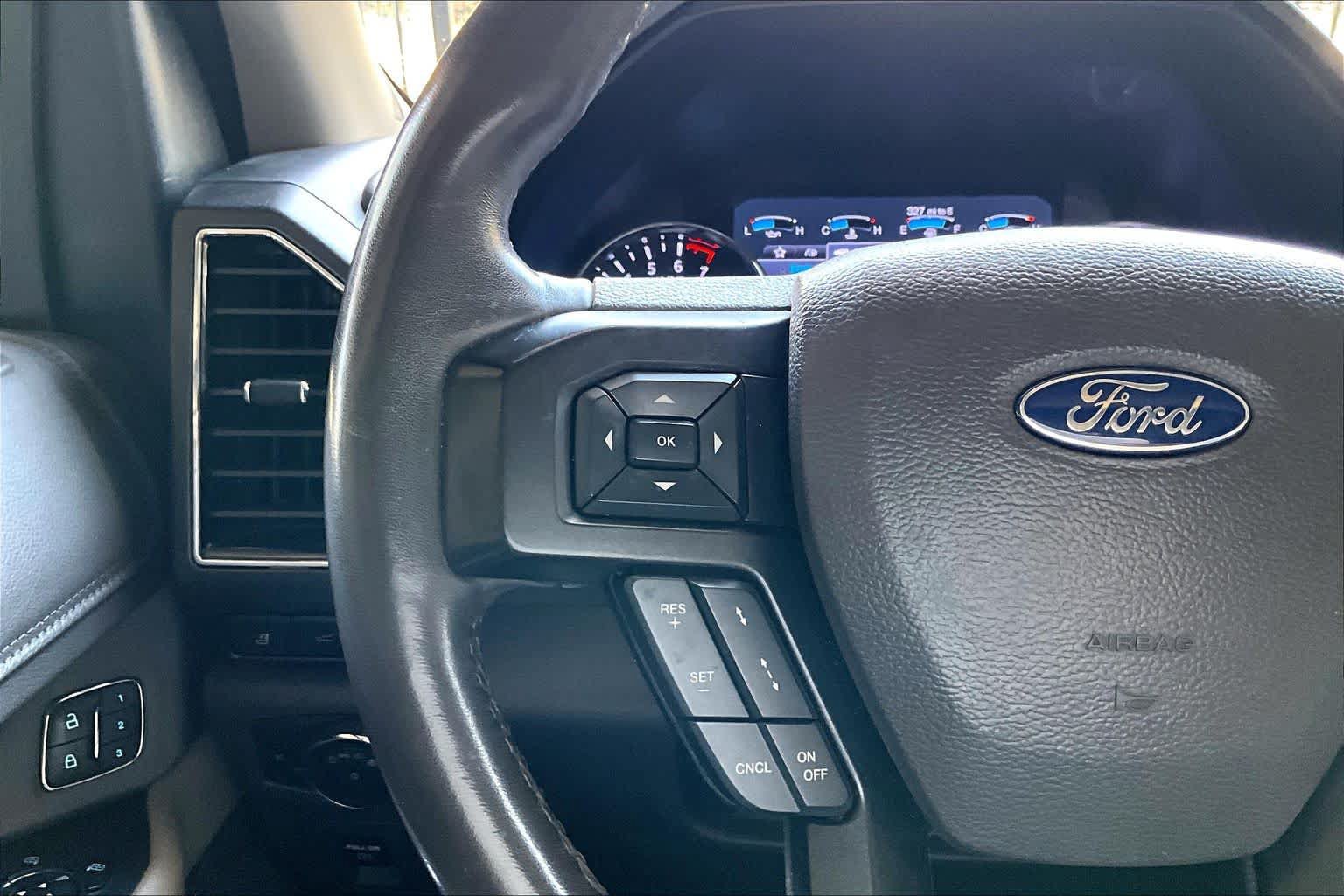 Used 2019 Ford Expedition Limited w/ Equipment Group 302A RWD image 23