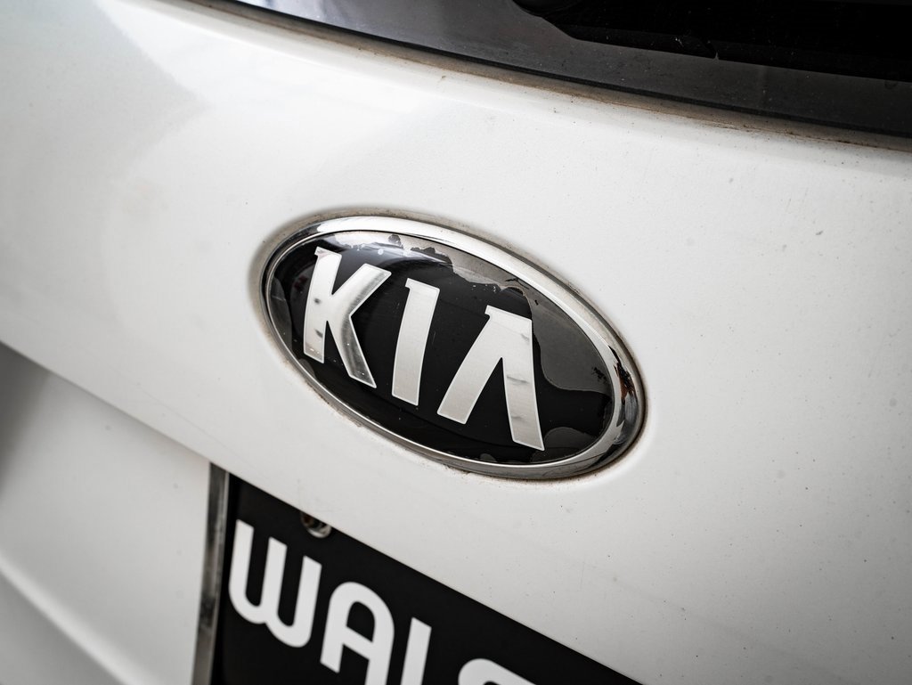 Used 2016 Kia Sorento EX w/ EX Premium Package image 17