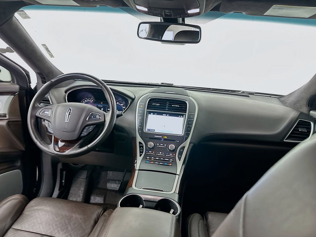 Used 2017 Lincoln MKX Black Label w/ Driver Assistance Package image 24