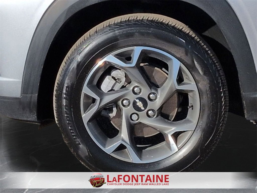 Used 2024 Chevrolet Trax LT w/ Driver Confidence Package image 27