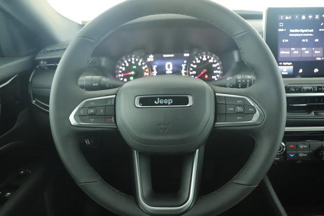 New 2026 Jeep Compass Latitude image 12
