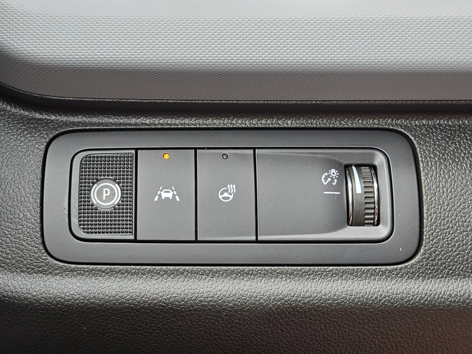 New 2027 Chevrolet Bolt LT w/ Comfort Package image 13