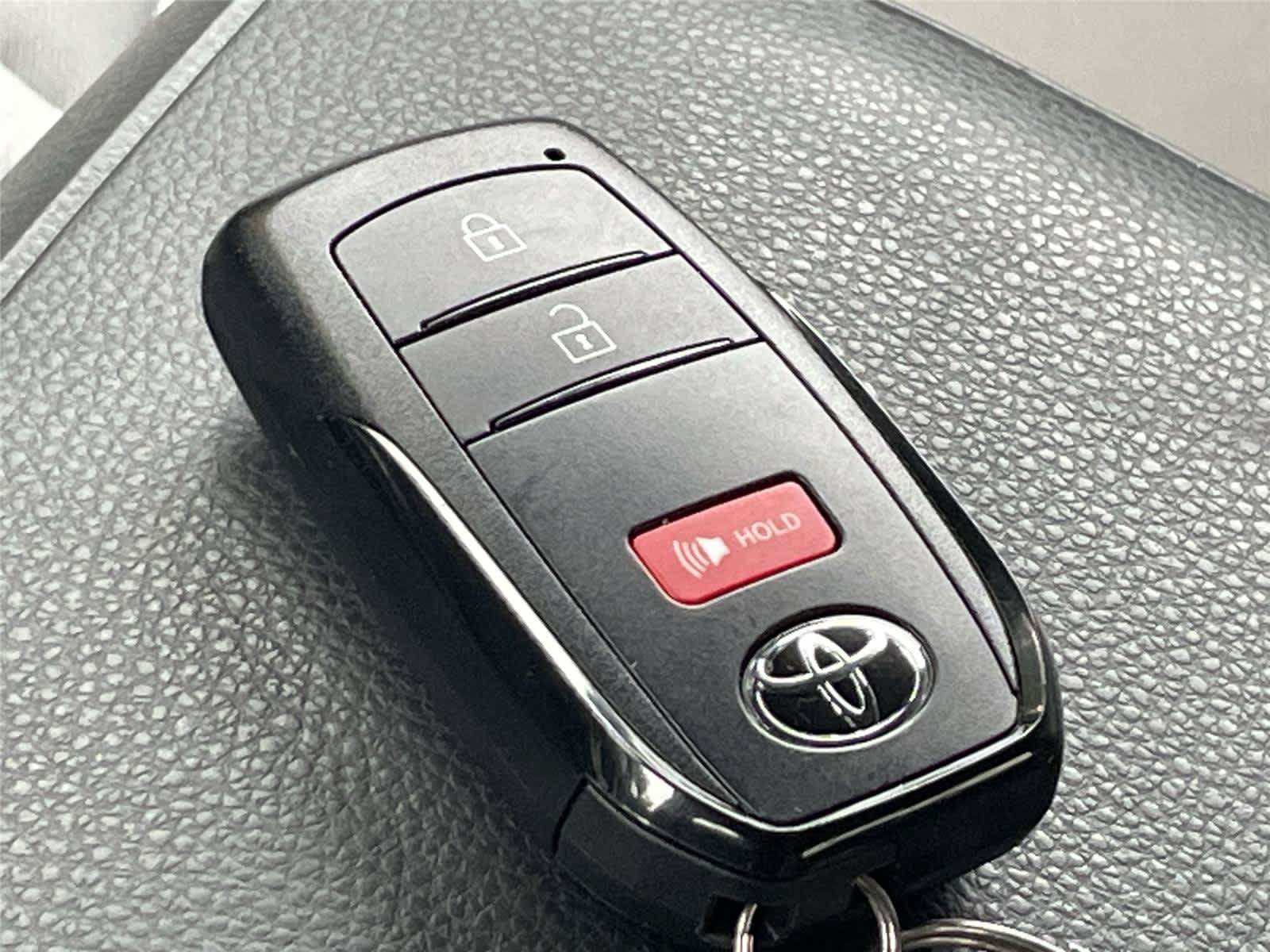Used 2024 Toyota Tacoma SR5 AWD/4WD image 23
