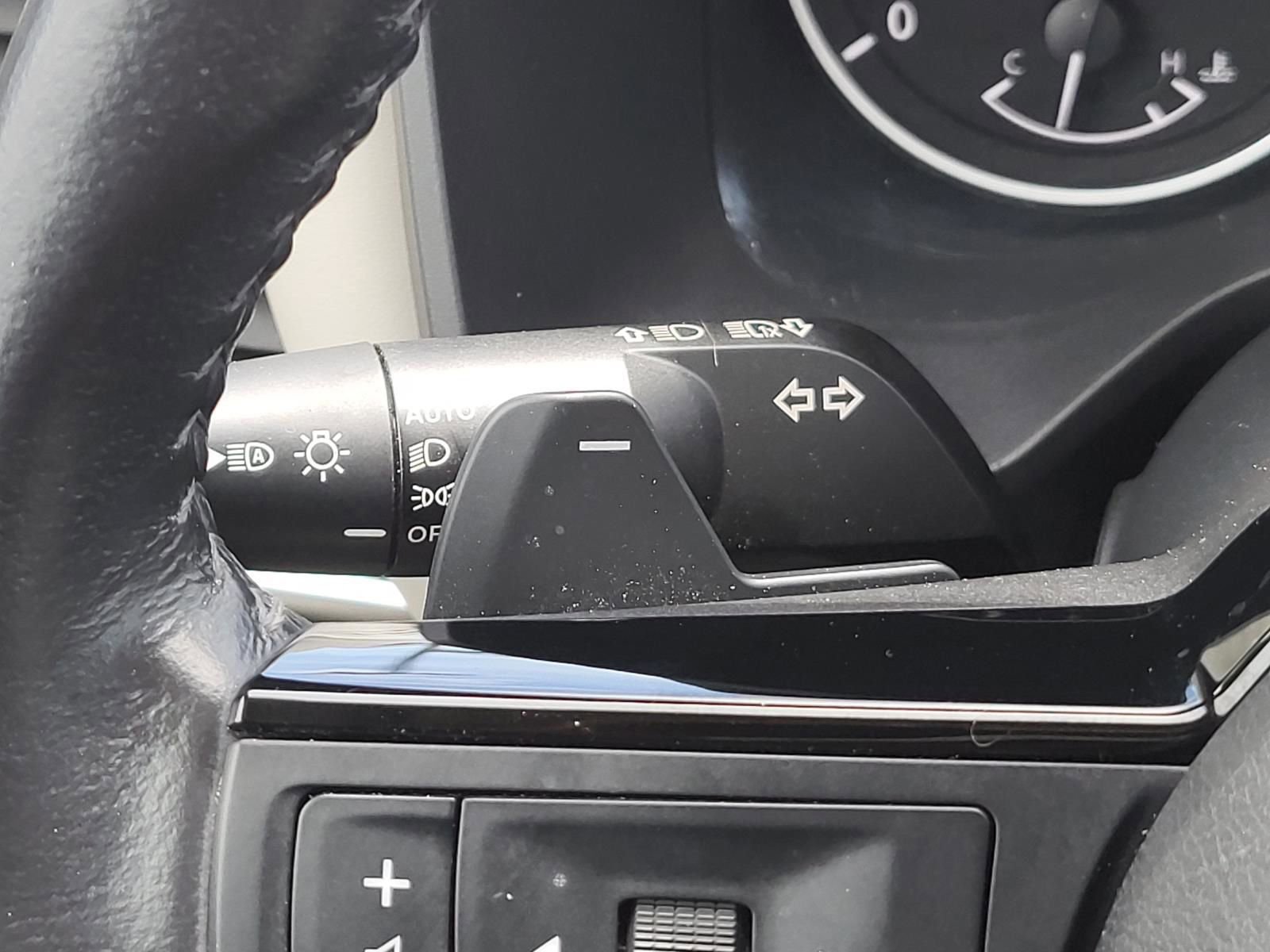 Used 2023 Nissan Rogue SL w/ SL Premium Package FWD image 31