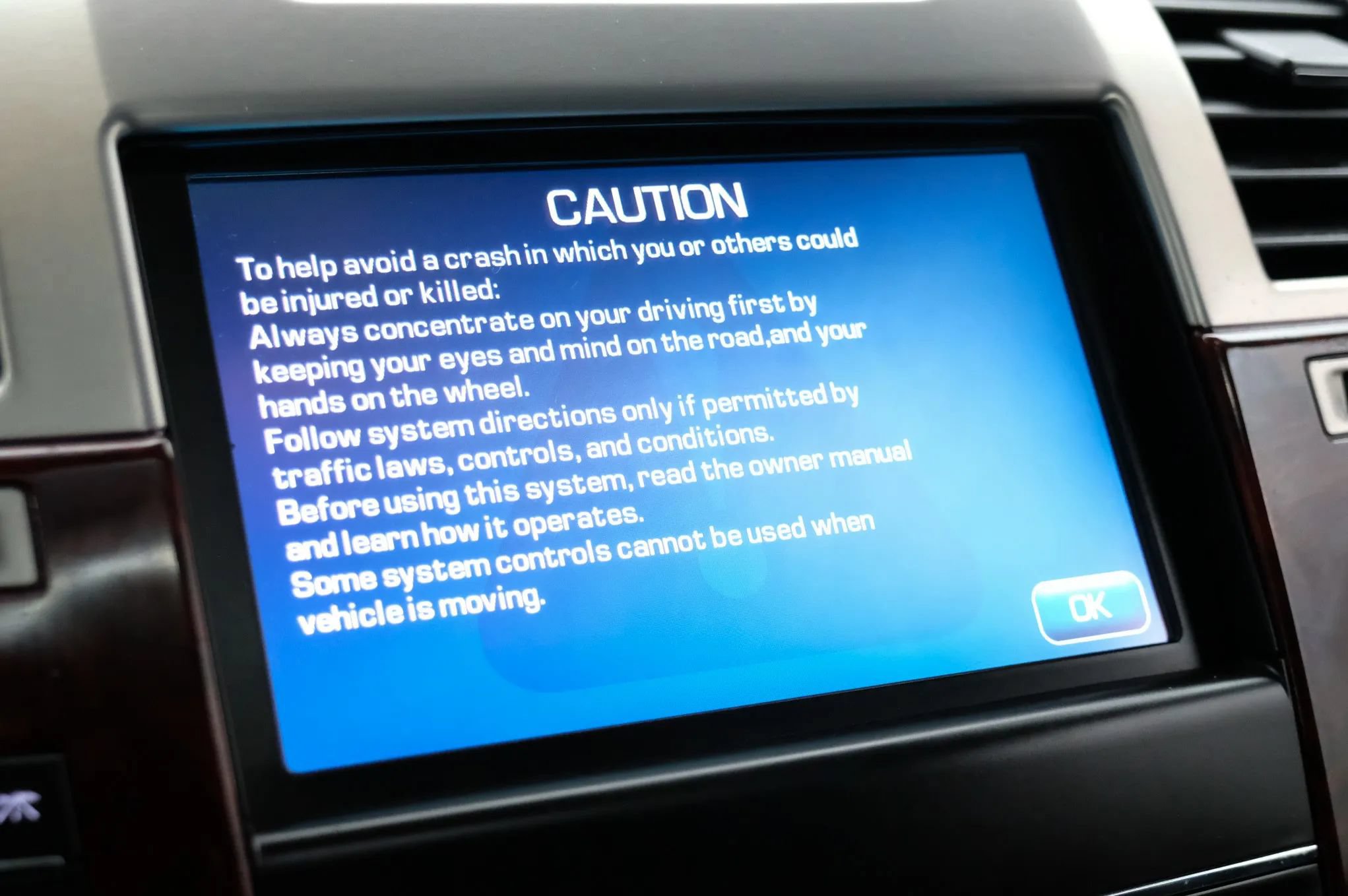 Used 2012 Cadillac Escalade EXT Premium AWD/4WD image 35