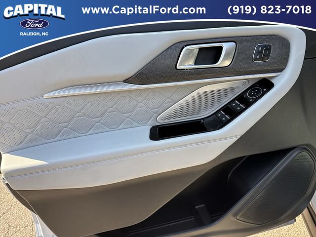 Certified 2025 Ford Explorer Platinum w/ Ultimate Package AWD/4WD image 20