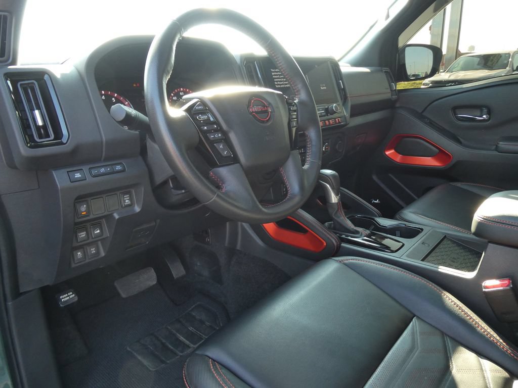 Used 2025 Nissan Frontier PRO-4X w/ Pro Premium Package AWD/4WD image 24