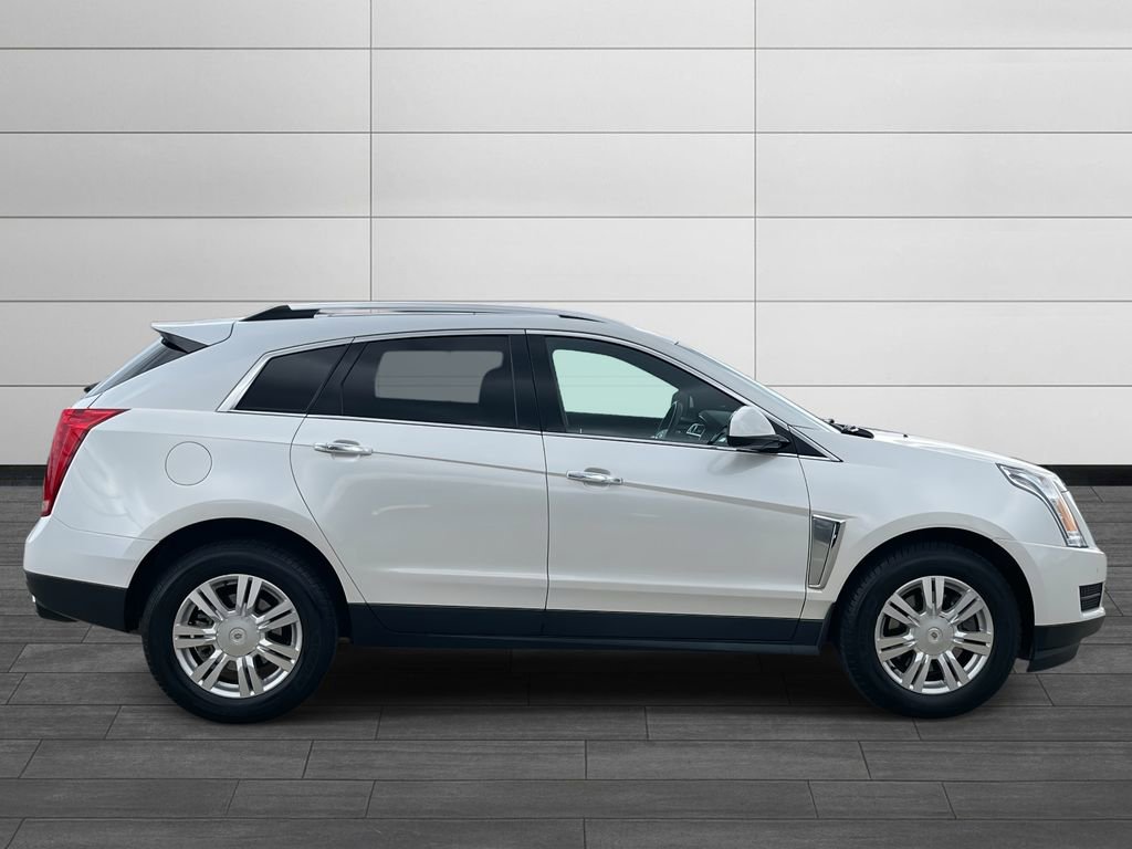 Used 2016 Cadillac SRX Luxury w/ Driver Awareness Package image 6