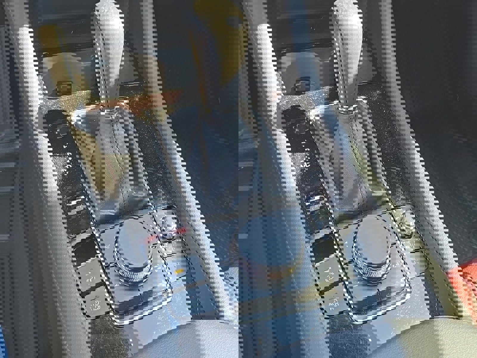 Used 2024 MAZDA MAZDA3 Hatchback w/Premium Plus Pkg image 13