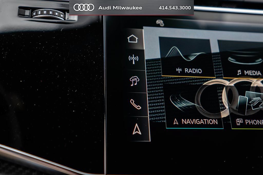 New 2026 Audi SQ7 Prestige AWD/4WD image 39