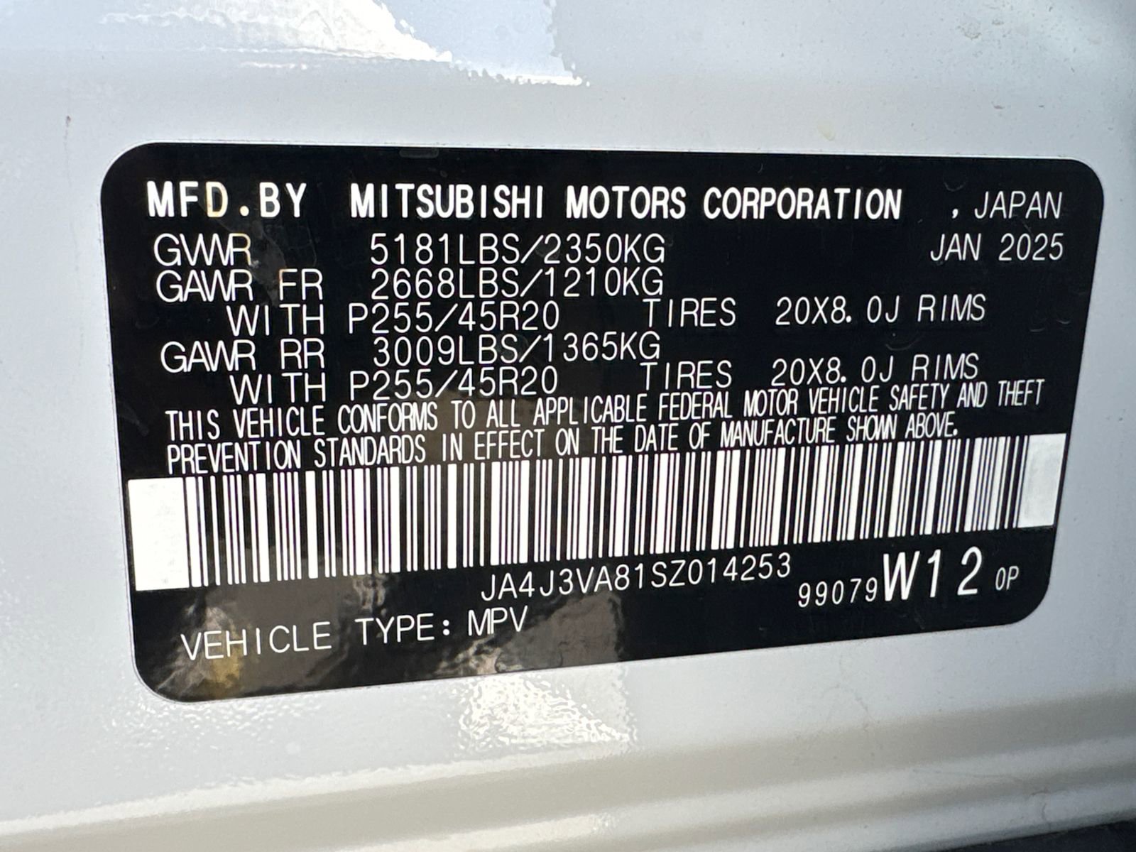Used 2025 Mitsubishi Outlander SE image 32