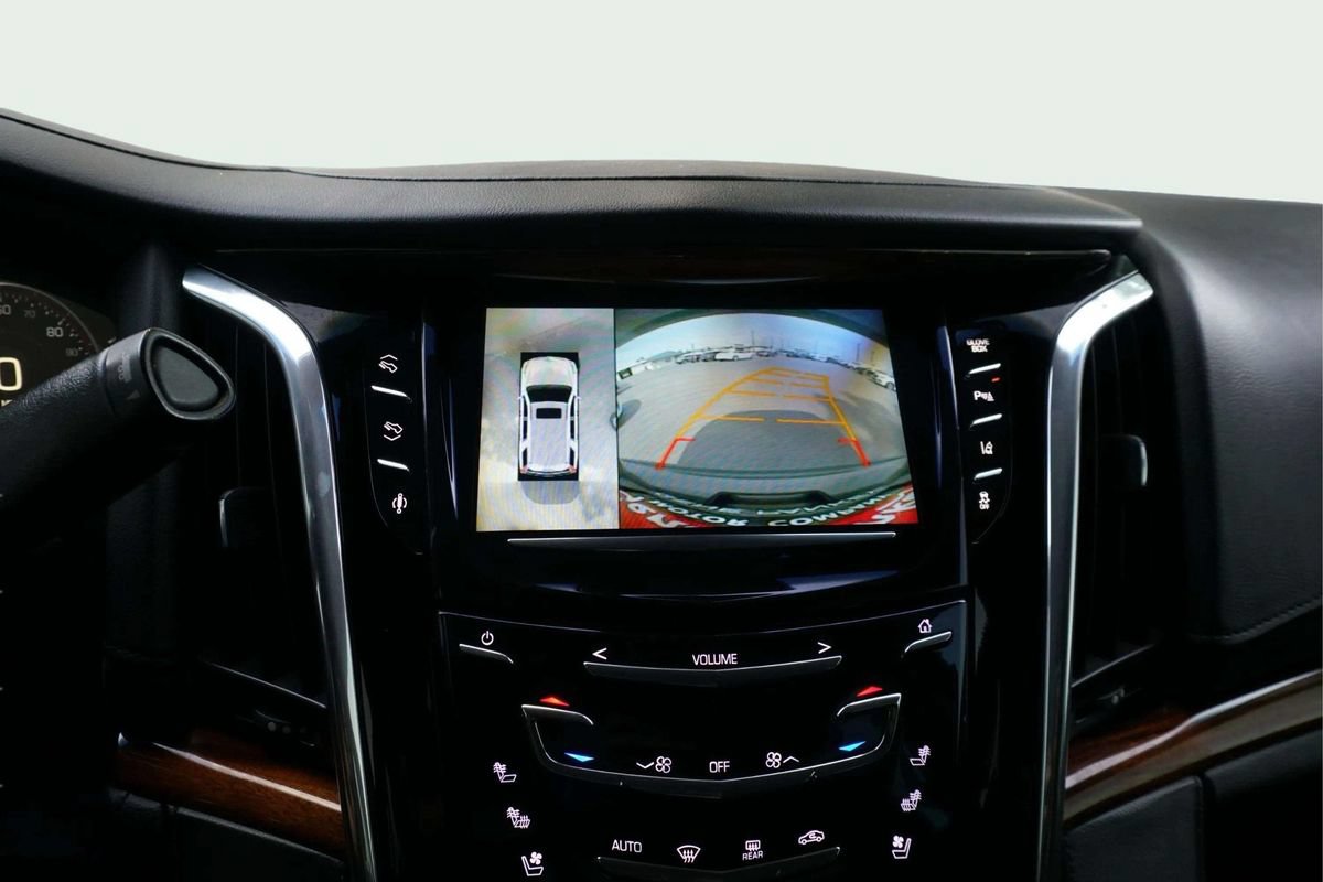 Used 2015 Cadillac Escalade ESV Luxury AWD/4WD image 32
