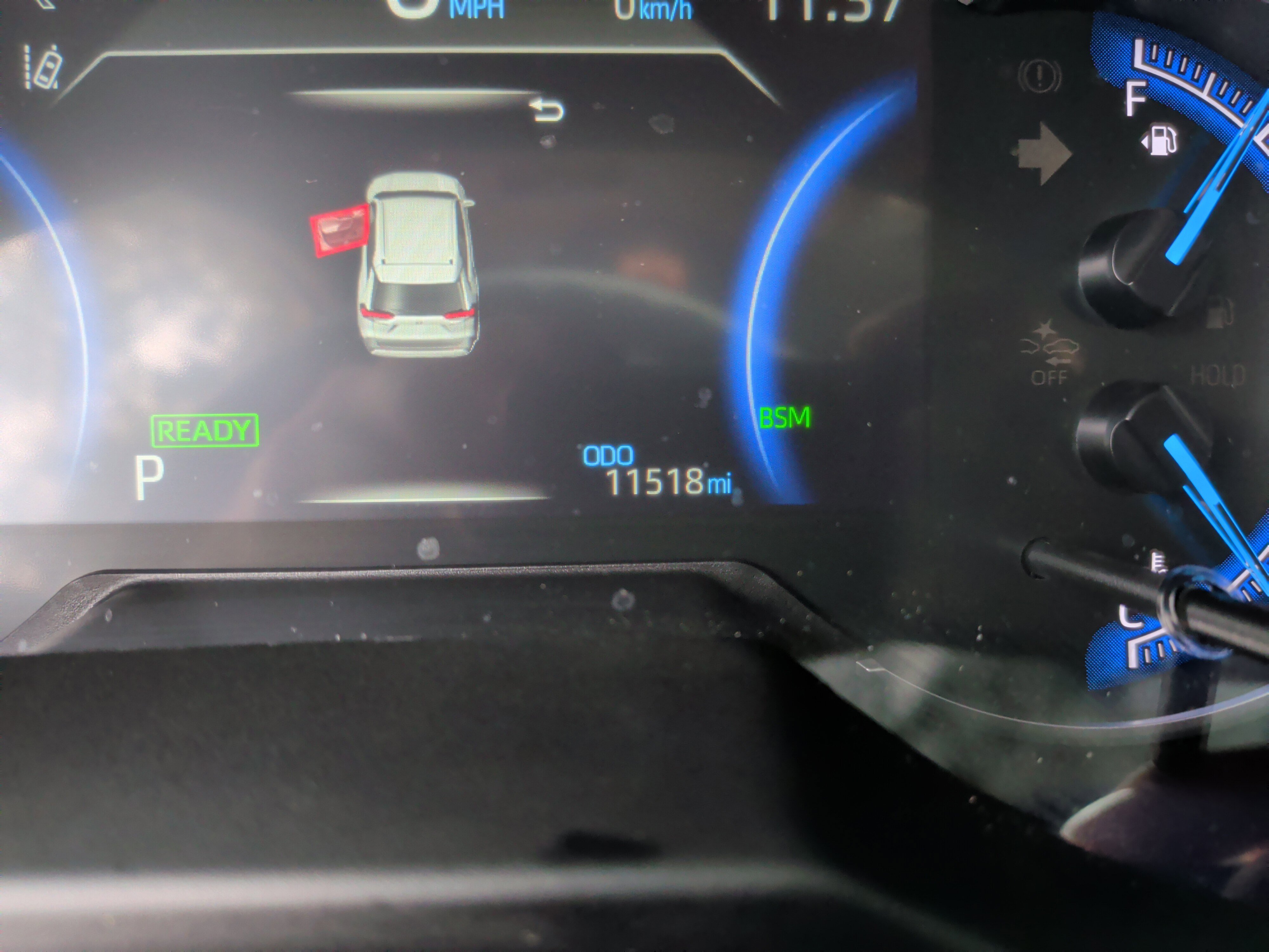 Used 2025 Toyota RAV4 XLE w/ Convenience Package image 21