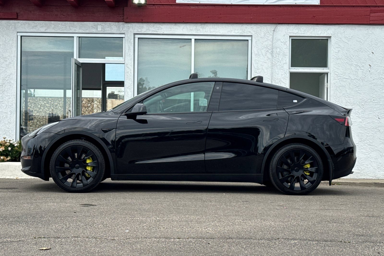 Used 2021 Tesla Model Y Long Range AWD/4WD image 7