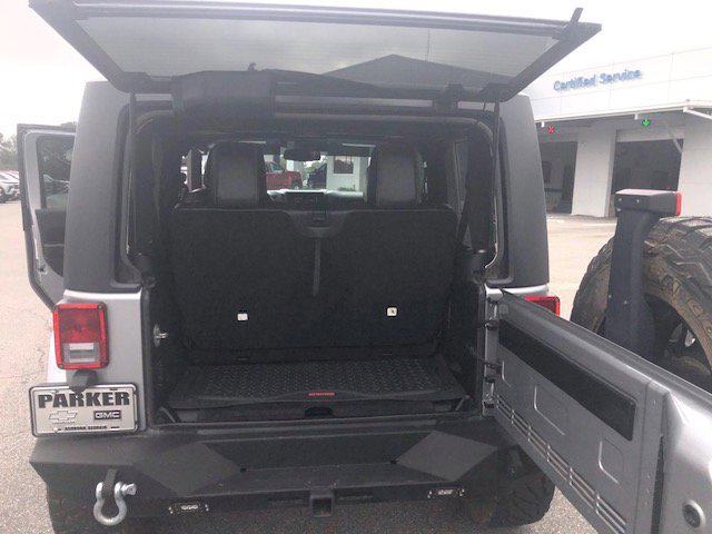 Used 2015 Jeep Wrangler Sport image 13