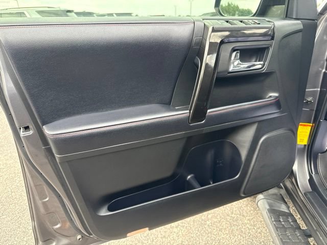 Used 2019 Toyota 4Runner TRD Off-Road Premium AWD/4WD image 24