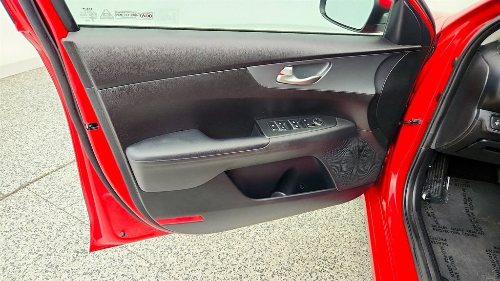 Used 2021 Kia Forte LXS FWD image 10