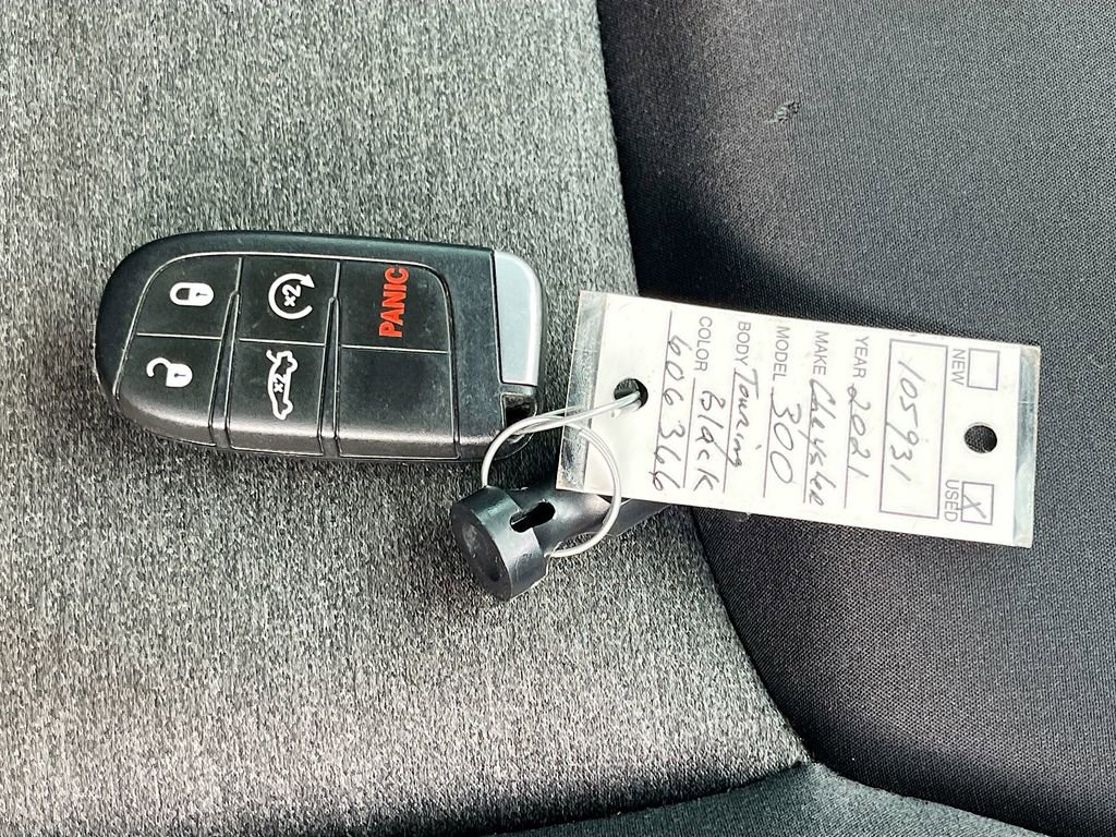 Used 2021 Chrysler 300 Touring w/ Driver Convenience Group image 30