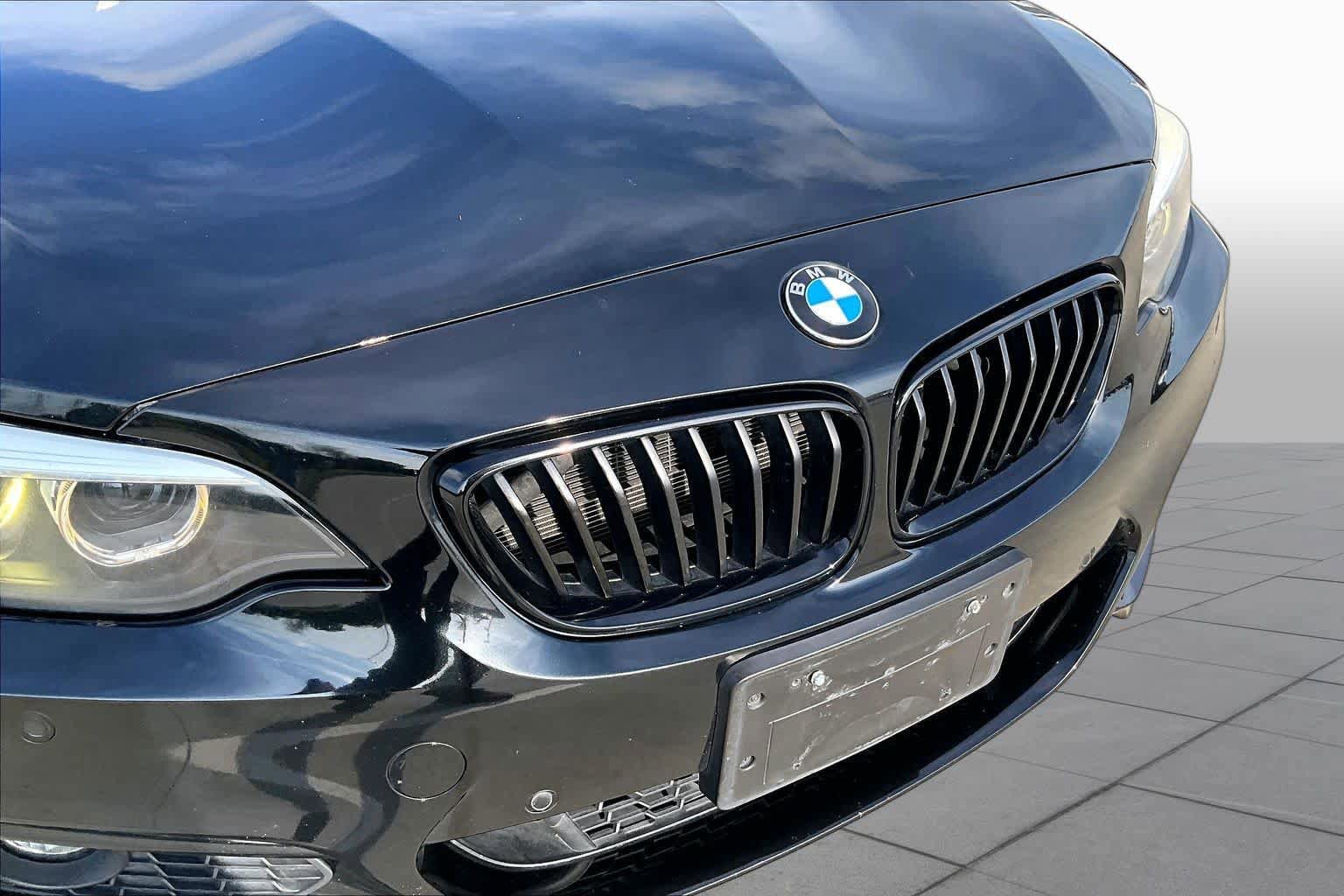 Used 2020 BMW 230i Convertible w/ M Sport Package RWD image 27