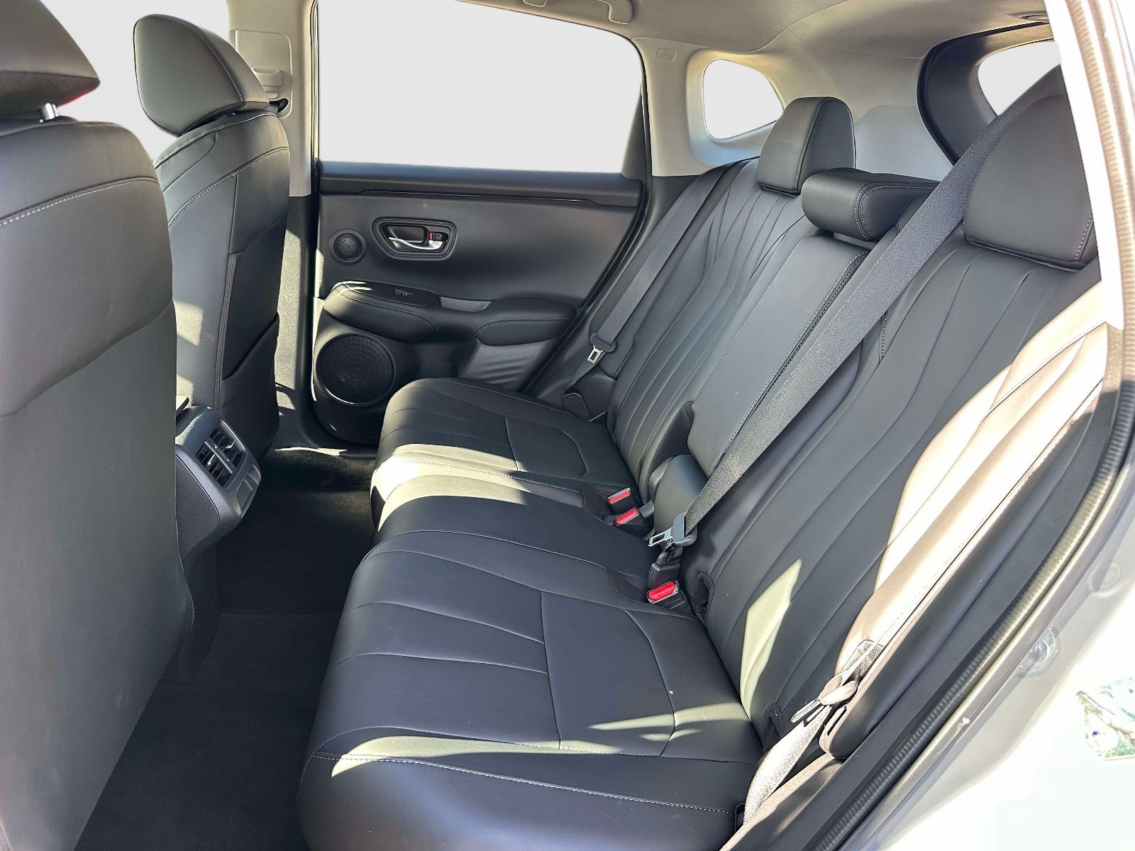 Used 2025 Acura ADX FWD image 14